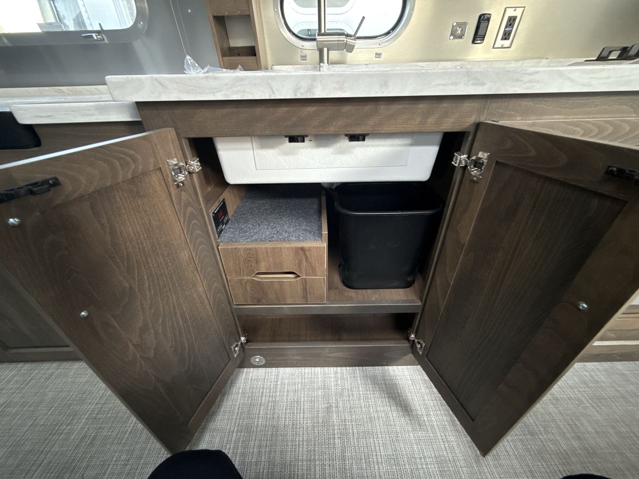 2026 Airstream 33FBT Base