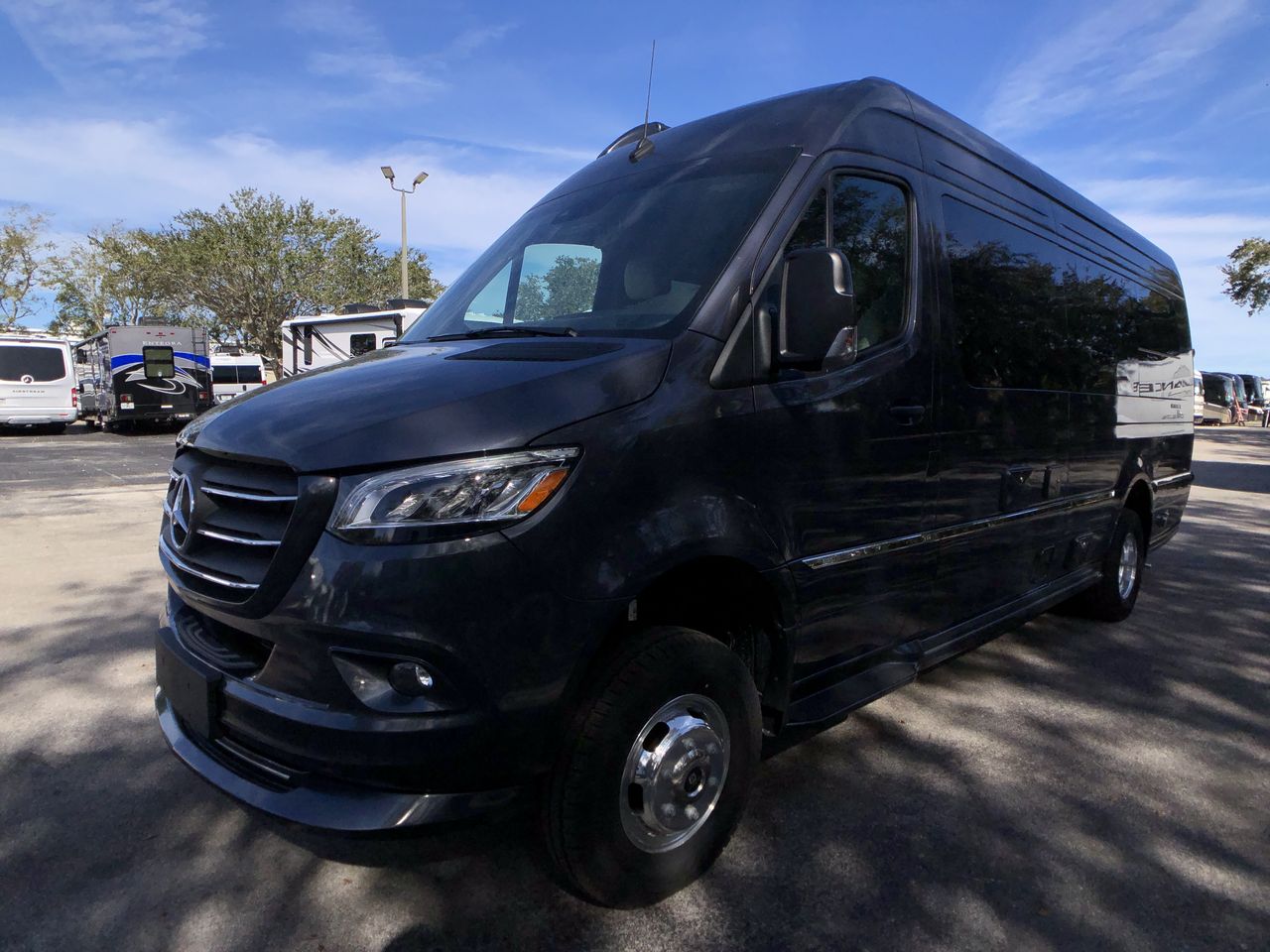 2025 Airstream 24GT Base