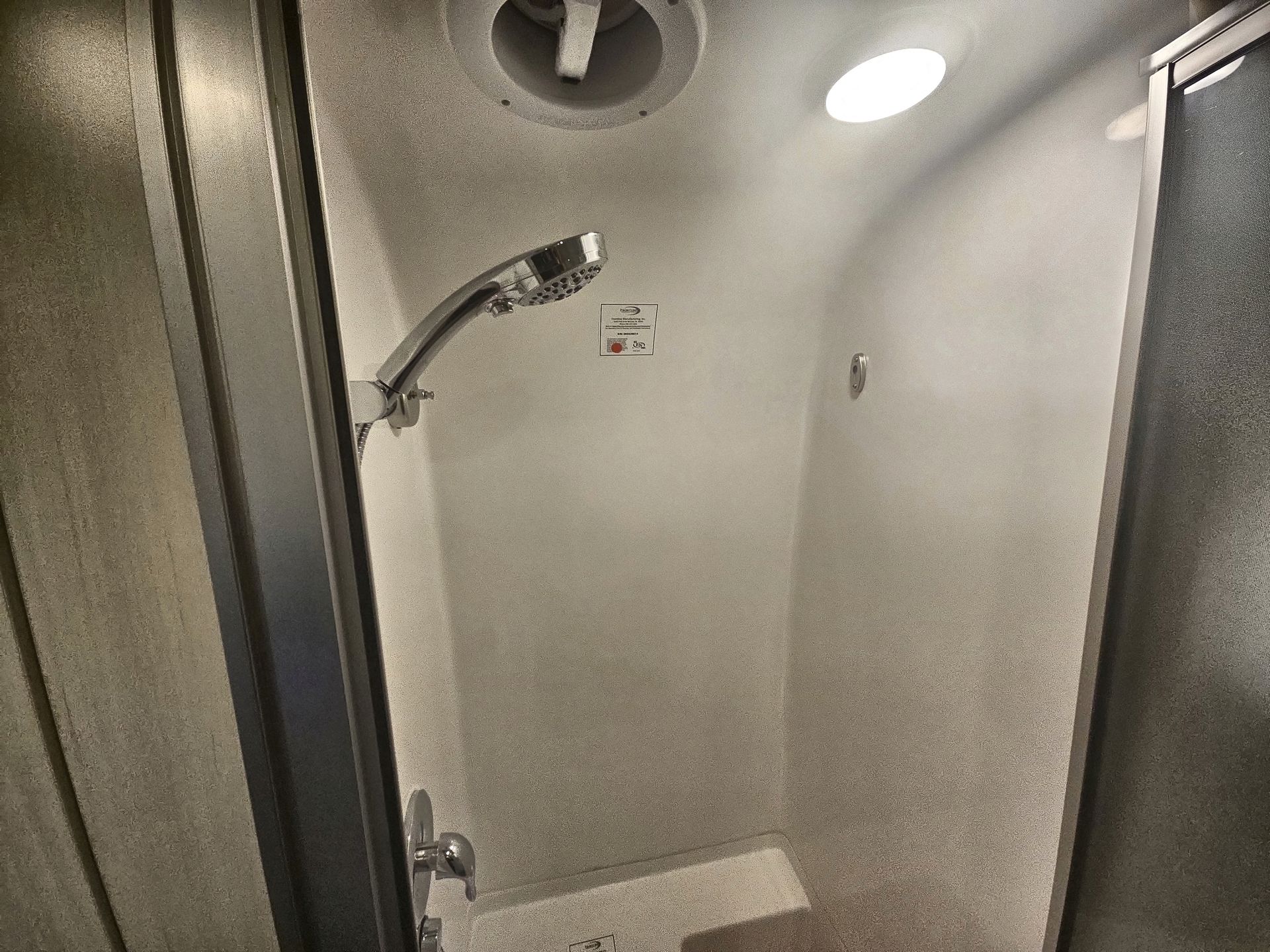 2026 Airstream 25FBT Base