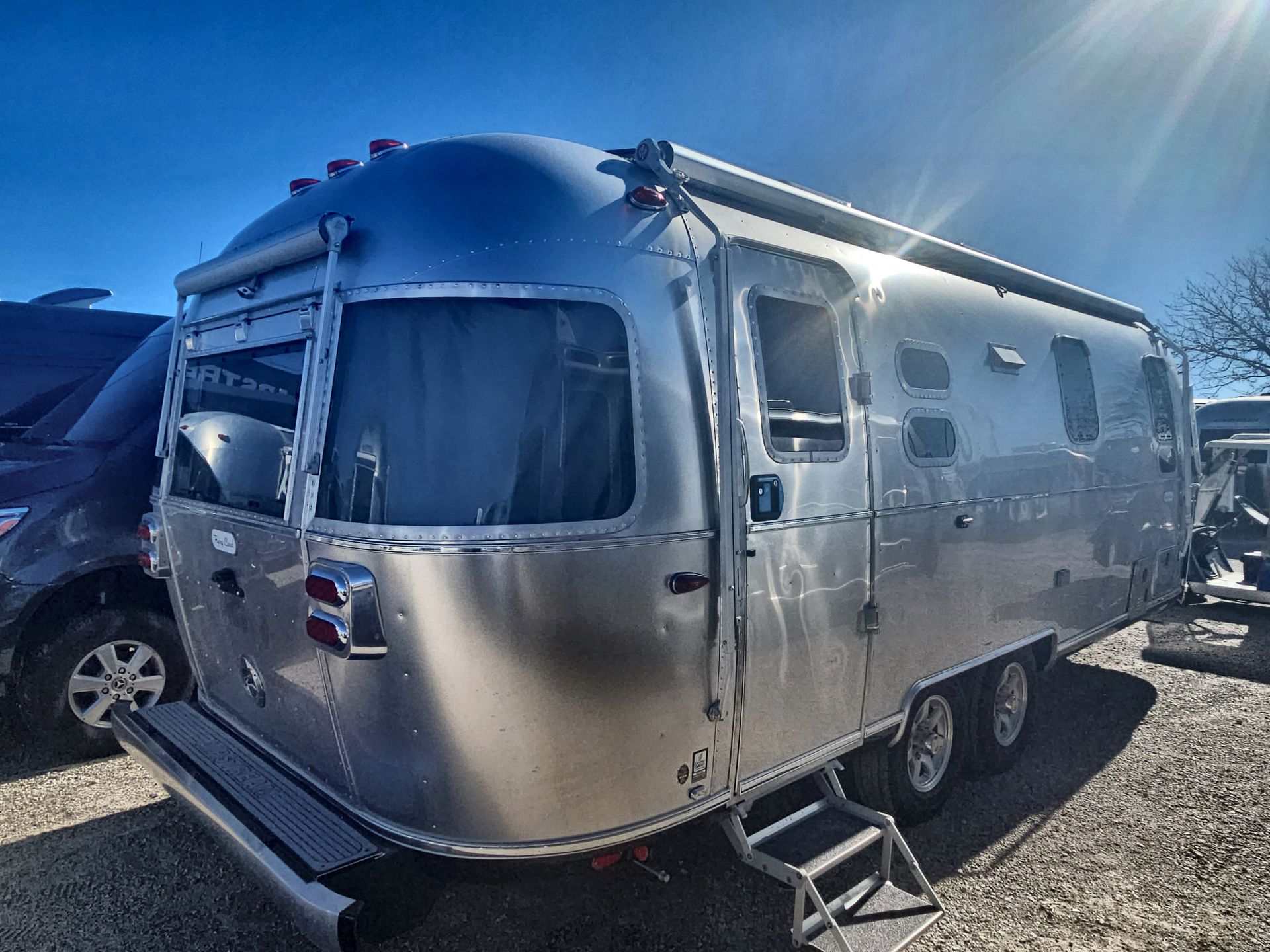 2026 Airstream 25FBT Base