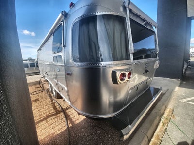 2026 Airstream 28RBT Base