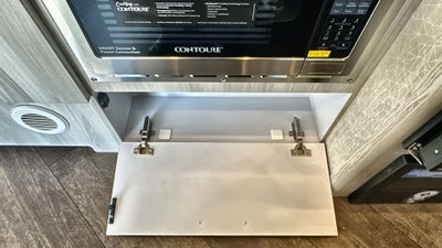 2025 Airstream 23FBT Base