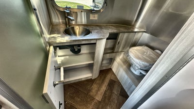 2025 Airstream 23FBT Base