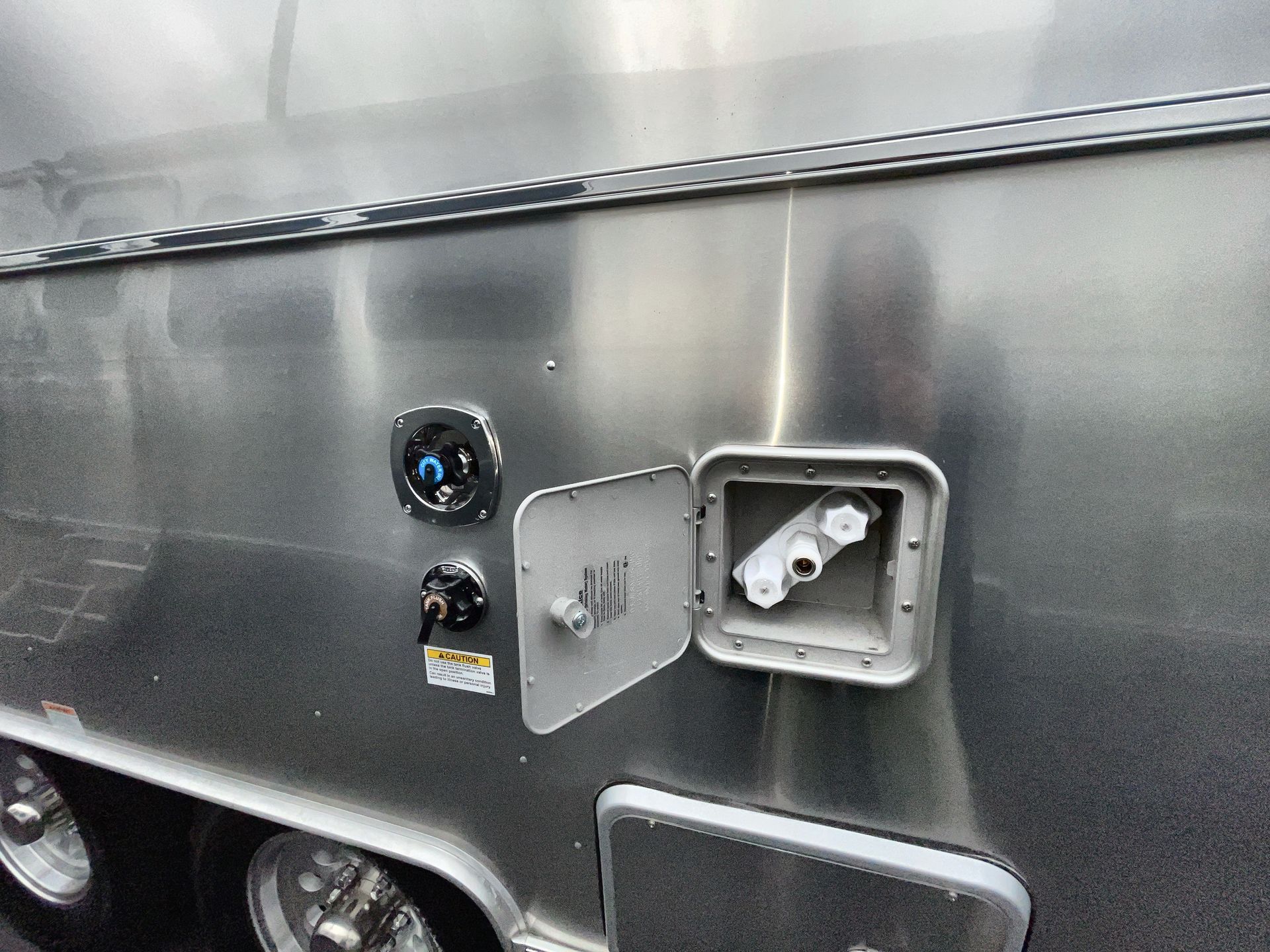 2025 Airstream 23FBQ Base
