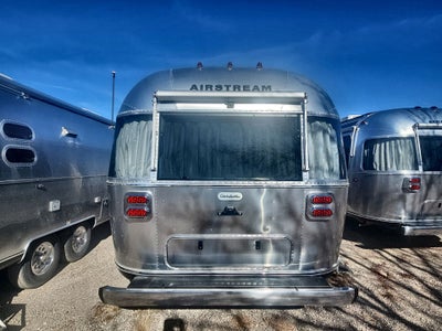 2026 Airstream 27FBT Base