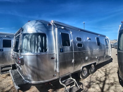 2026 Airstream 27FBT Base