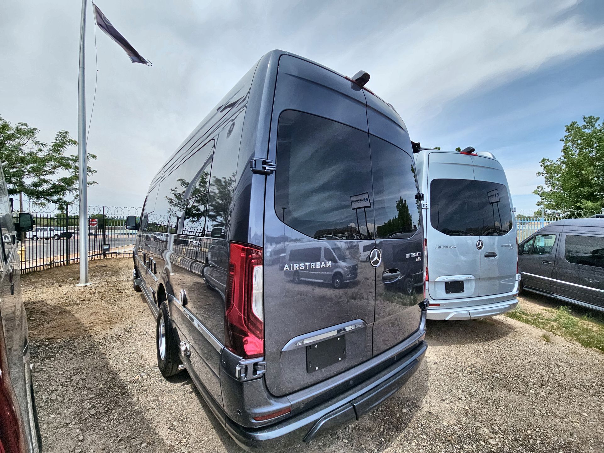 2025 Airstream 24GL Base