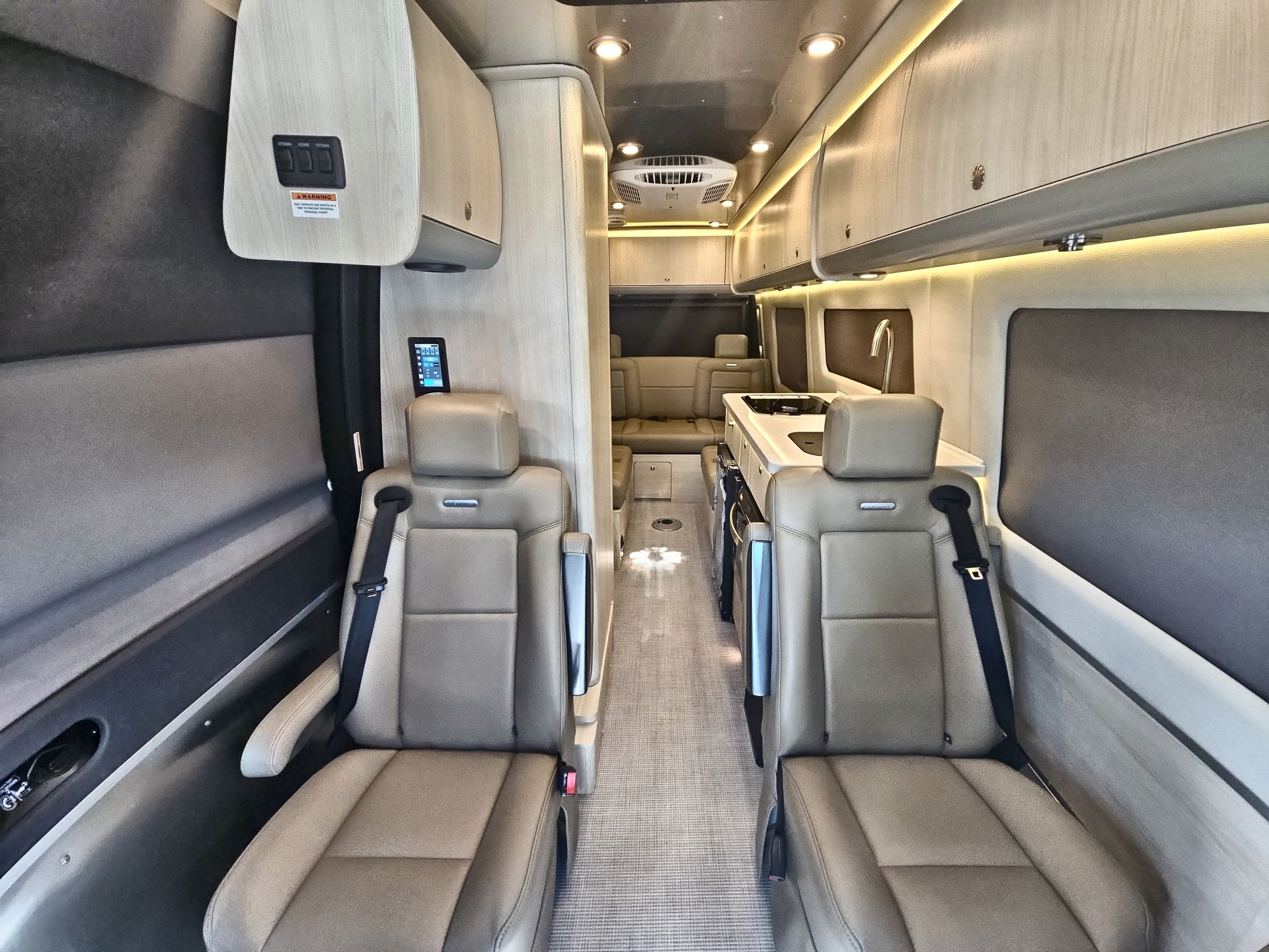 2025 Airstream 24GL Base