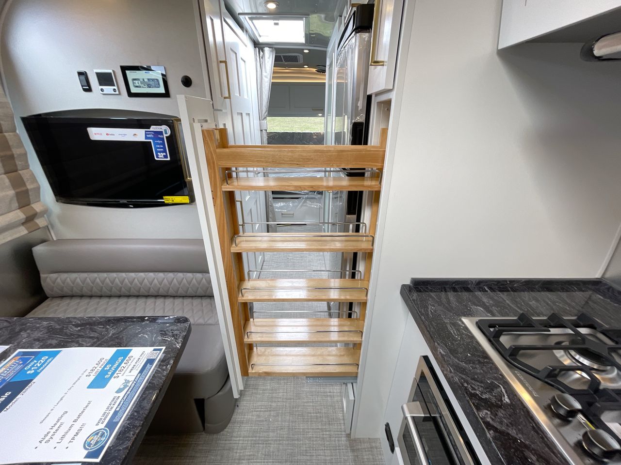 2026 Airstream 28RBQ Base