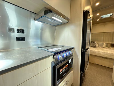 2025 Airstream 23FBQ Base