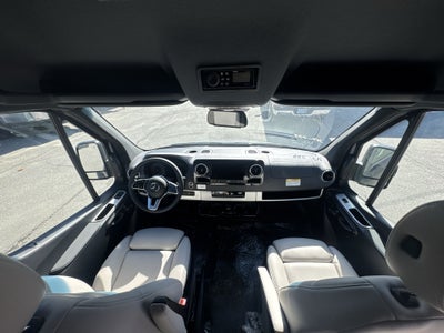 2025 Airstream 24GL Base