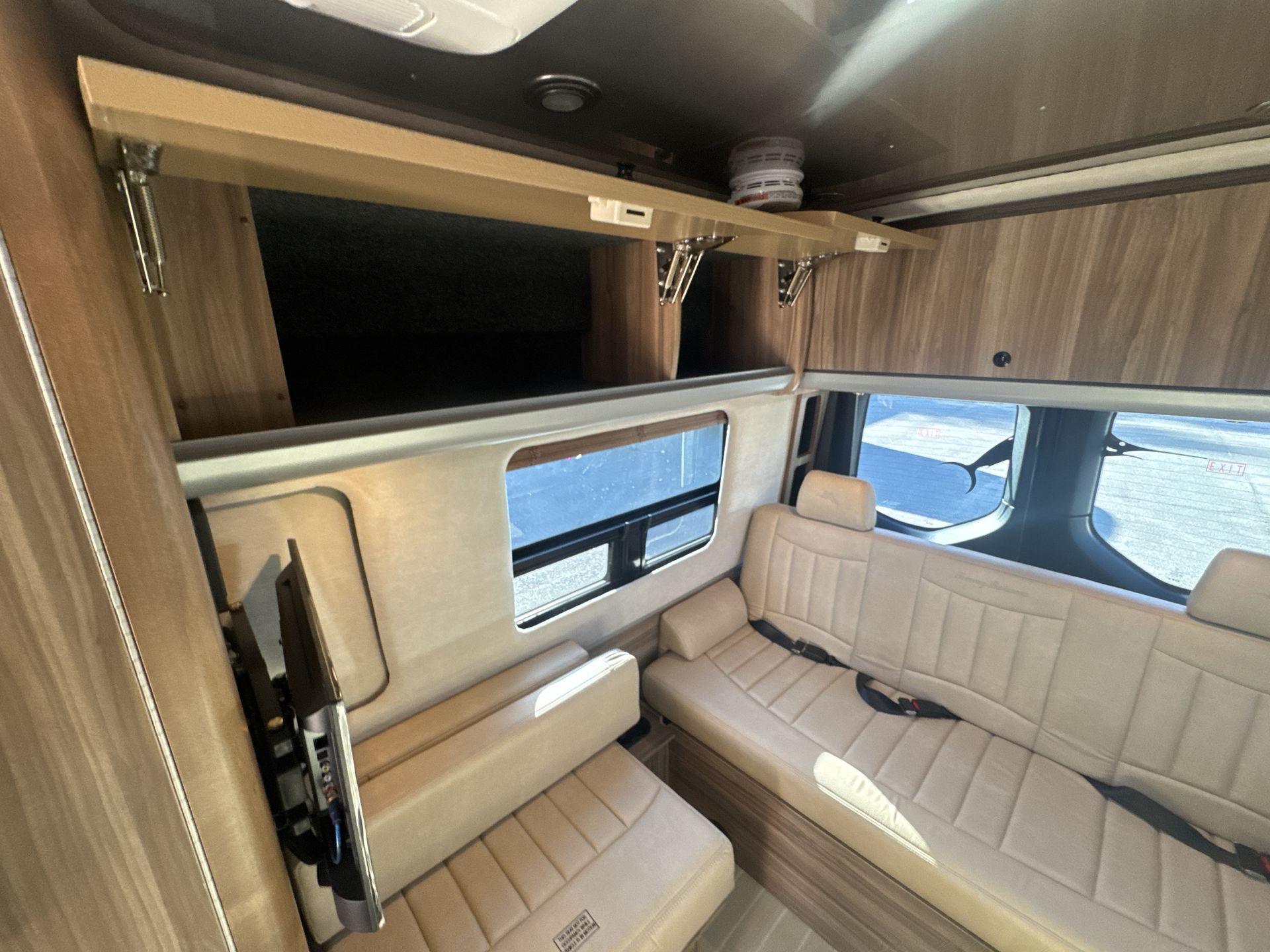 2025 Airstream 24 GL Base