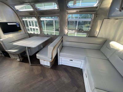2026 Airstream 30RBQ Base