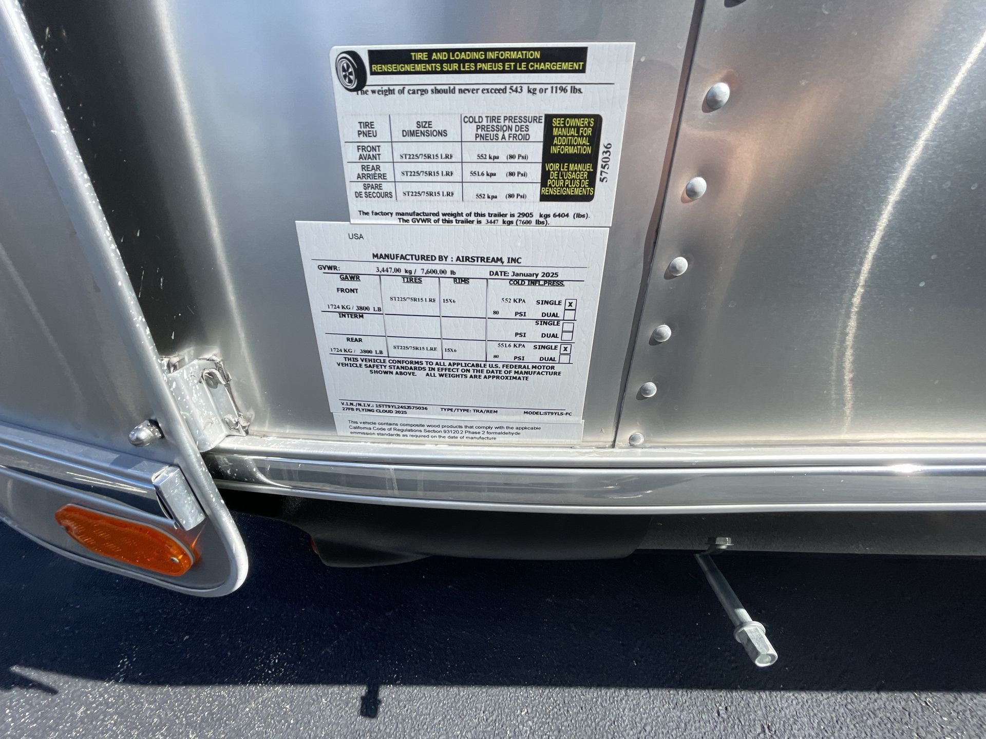 2025 Airstream 27FBQ Base