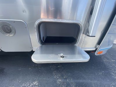 2026 Airstream 25FBQ Base