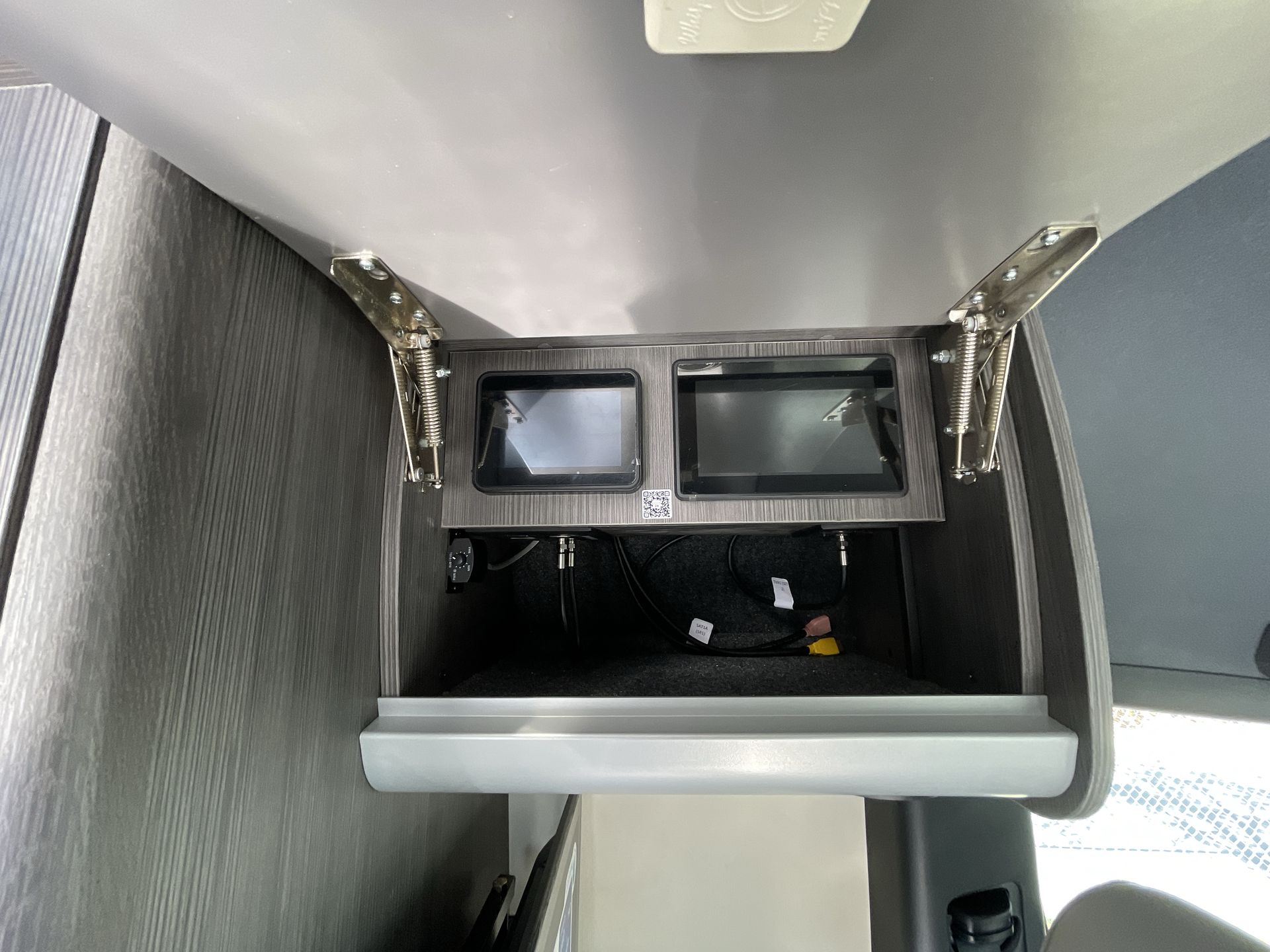 2025 Airstream 24GT Base