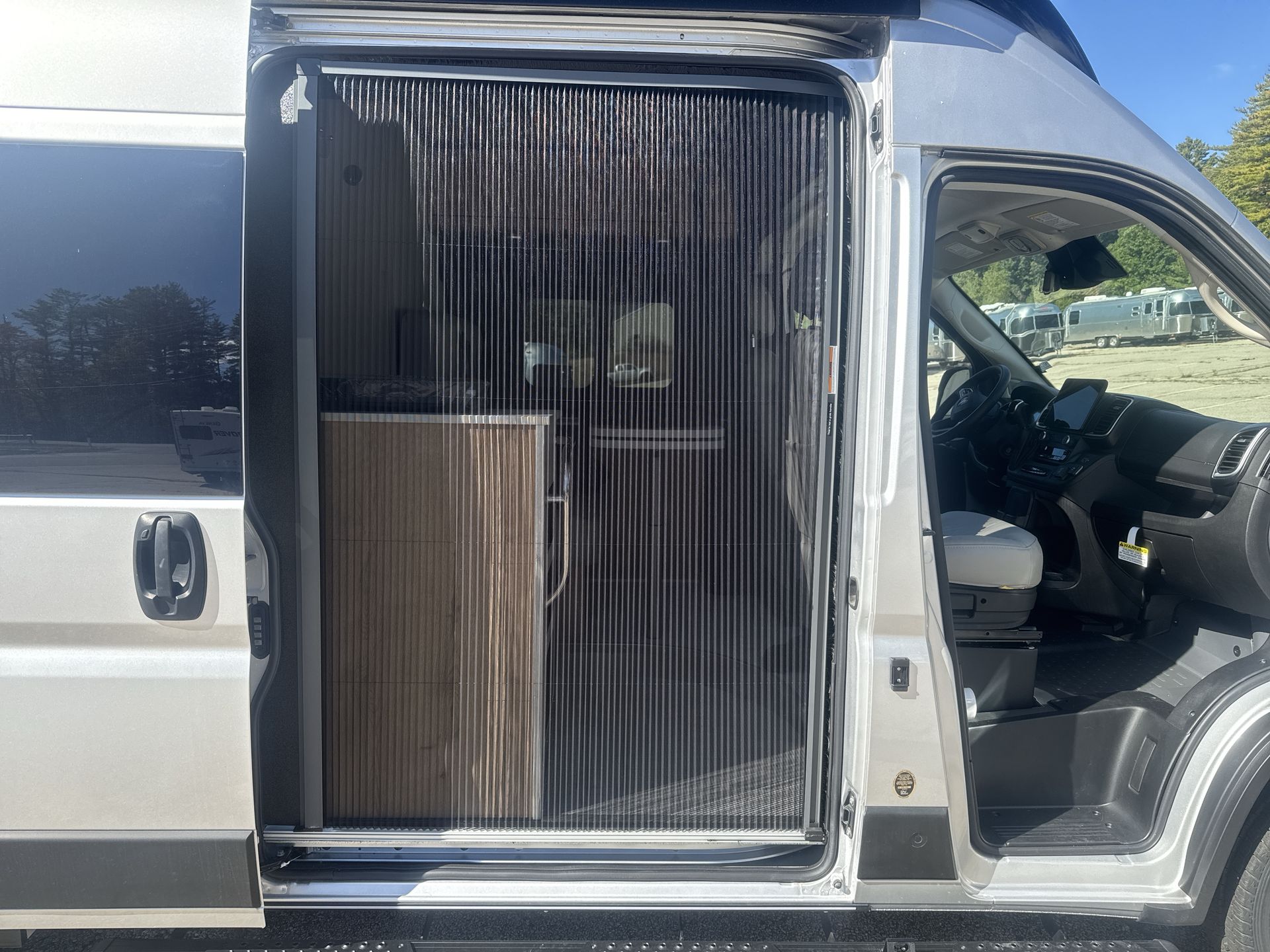 2026 Airstream Rangeline Base