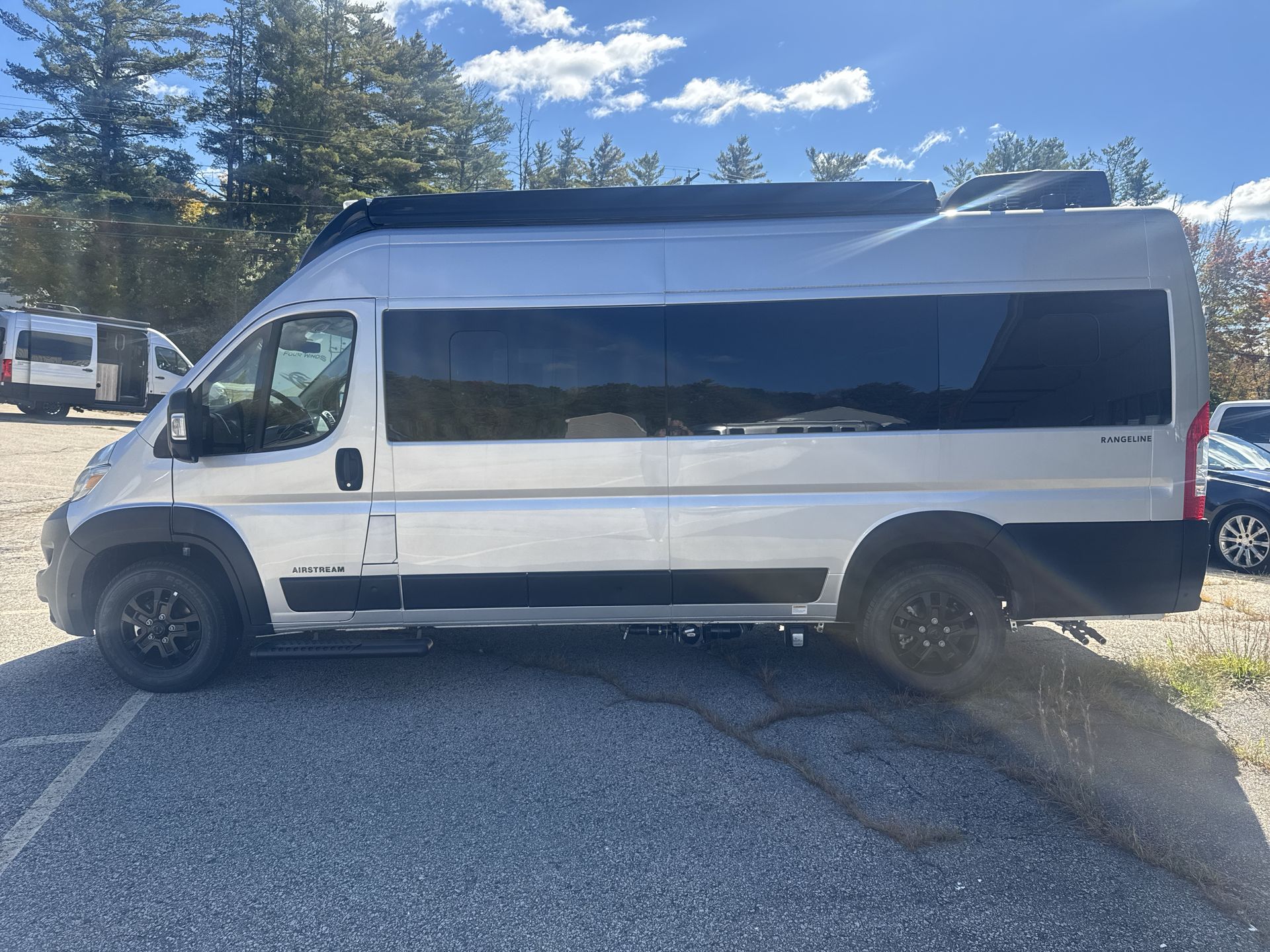 2026 Airstream Rangeline Base