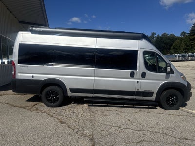 2026 Airstream Rangeline Base