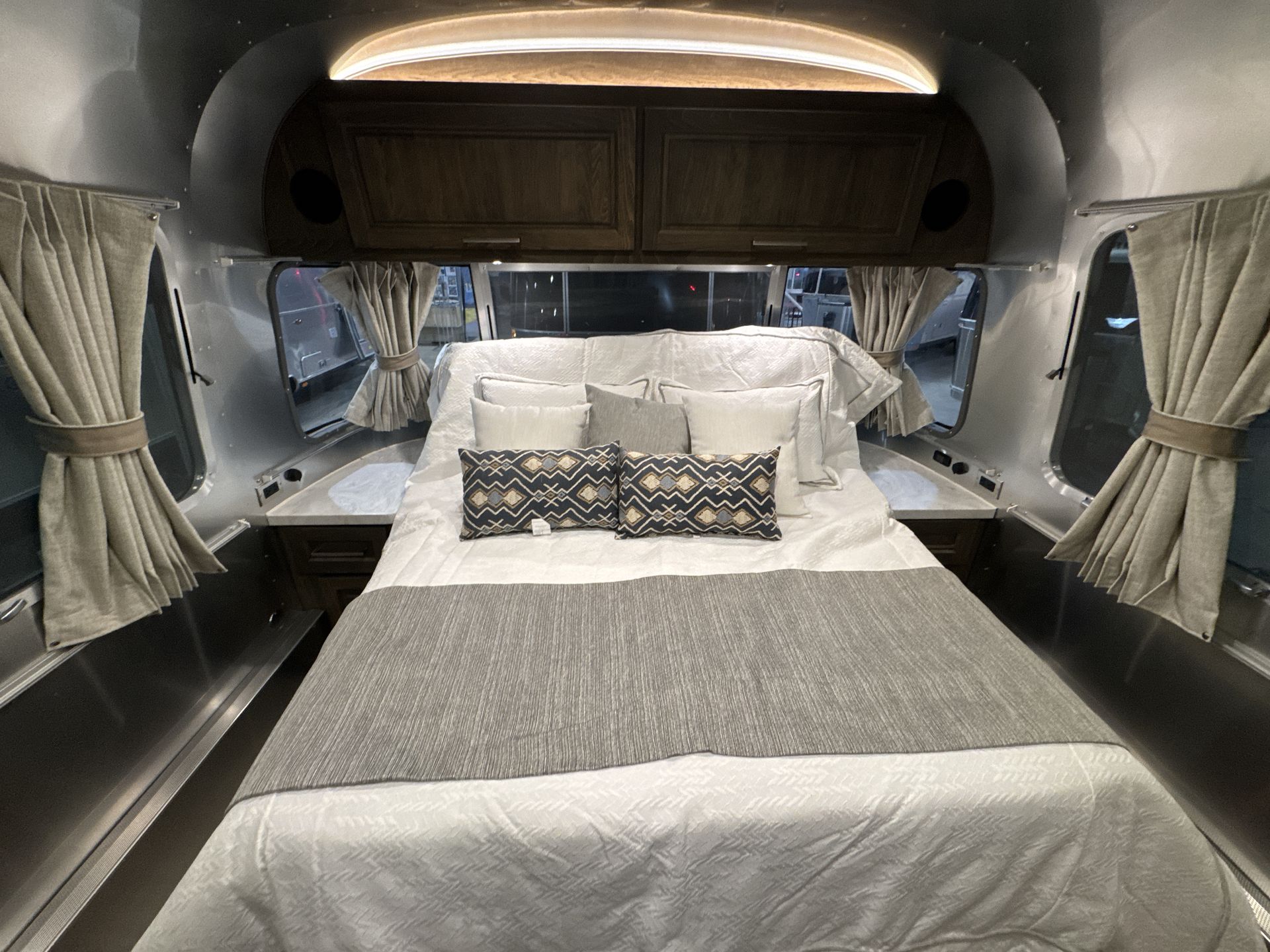 2026 Airstream 30RBQ Base