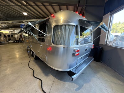 2026 Airstream 30RBT Base