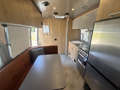 2026 Airstream 23FBT Base