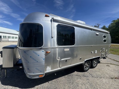 2026 Airstream 23FBT Base