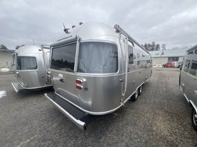 2025 Airstream 27FBT Base