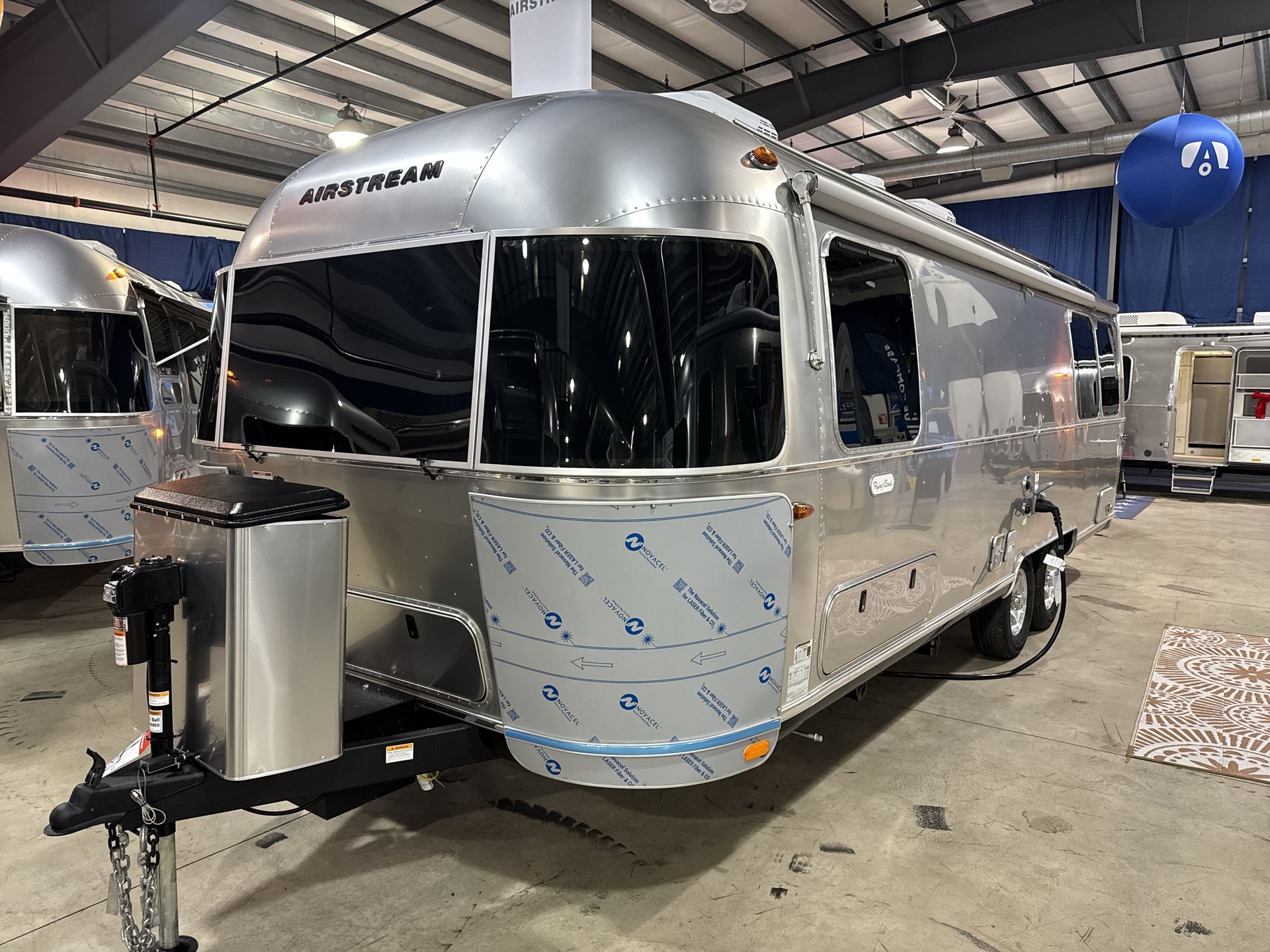2026 Airstream 27FBT Base