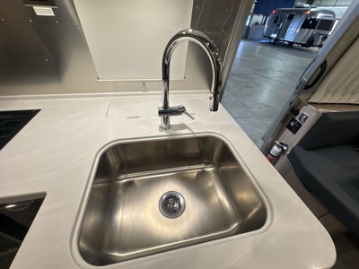 2025 Airstream 25FBQ Base