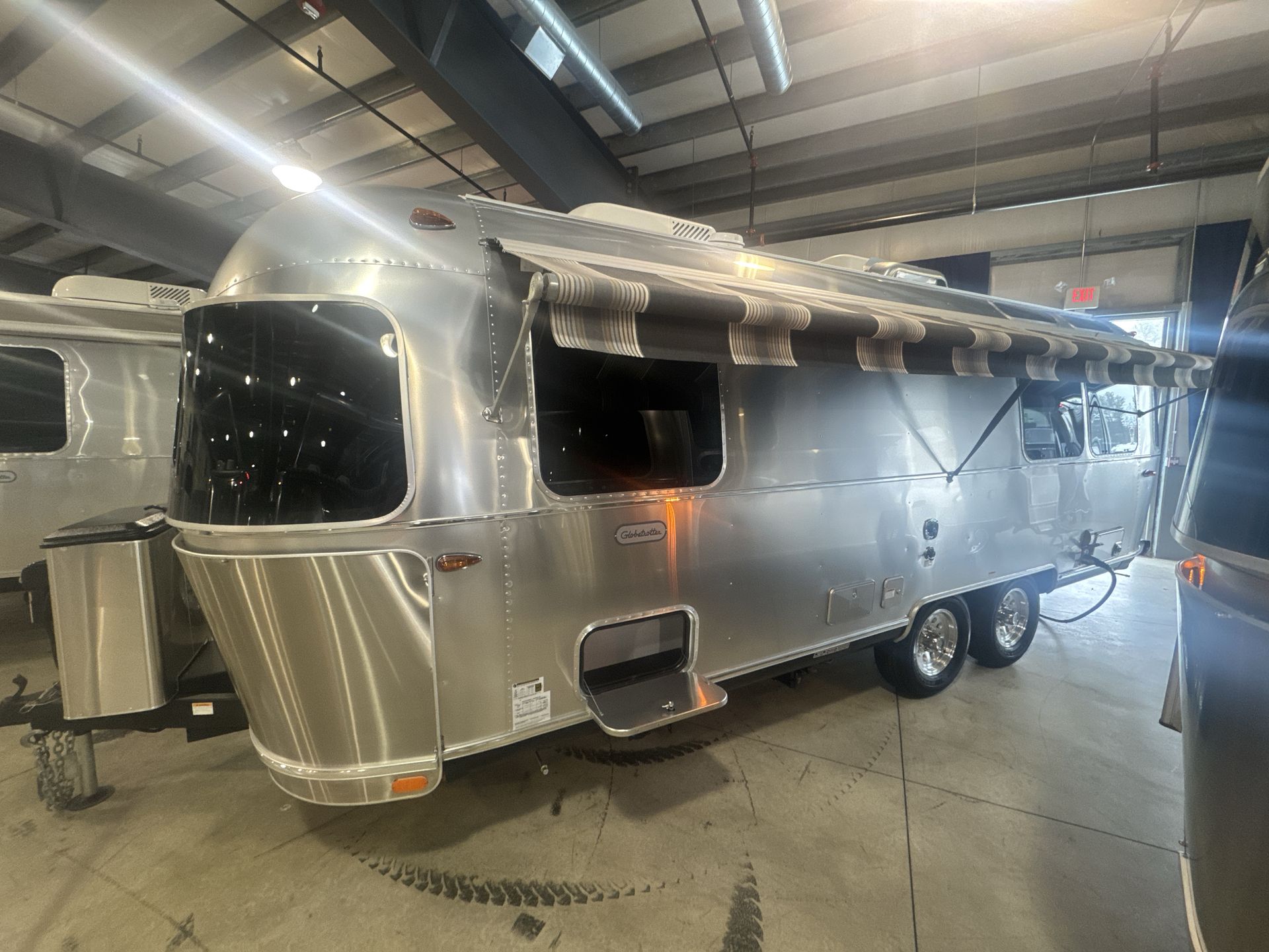2025 Airstream 25FBT Base