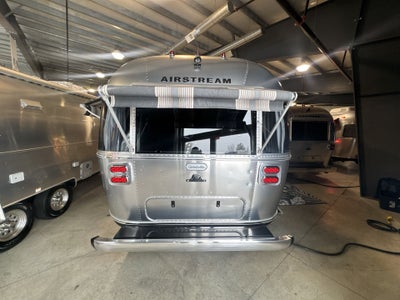 2025 Airstream 25FBT Base