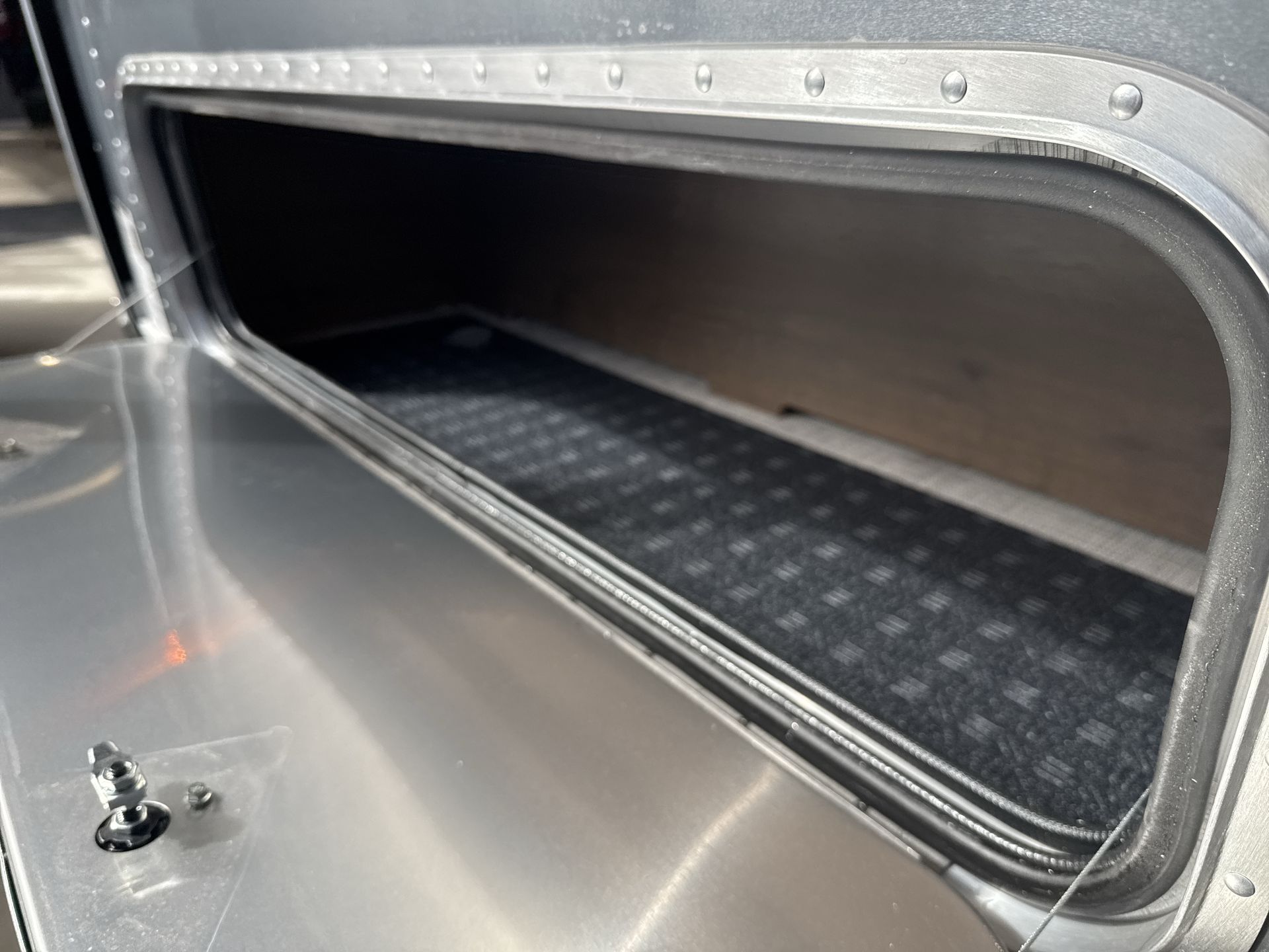 2026 Airstream 33FBT Base