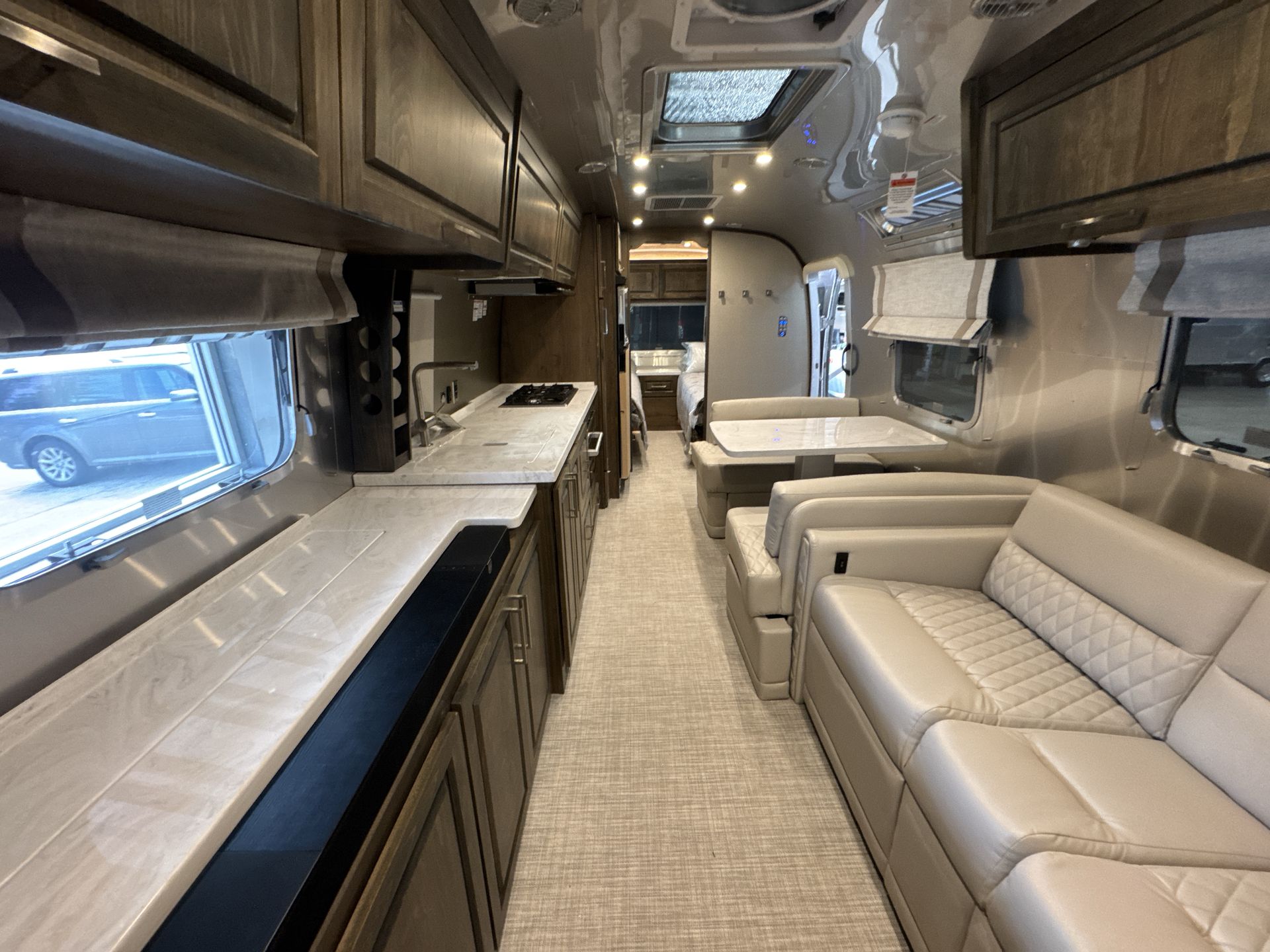 2026 Airstream 33FBT Base