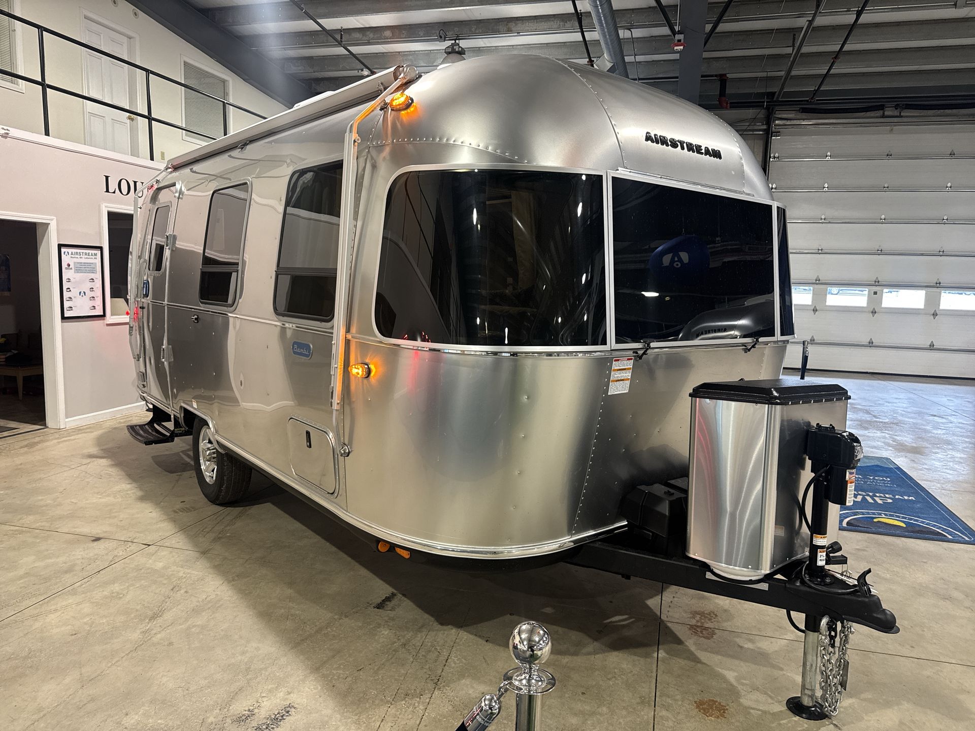 2026 Airstream 22FB Base