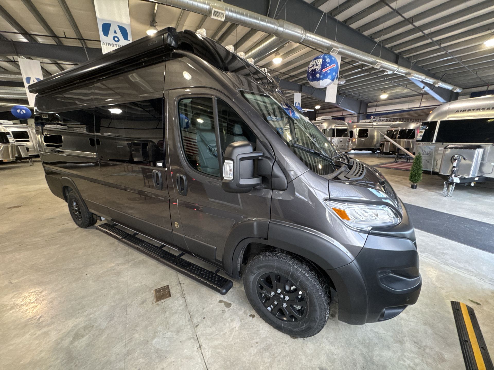 2026 Airstream Rangeline Base