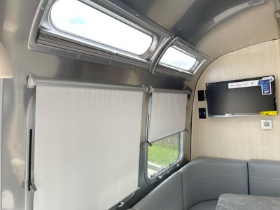 2025 Airstream 30FBBQ Base