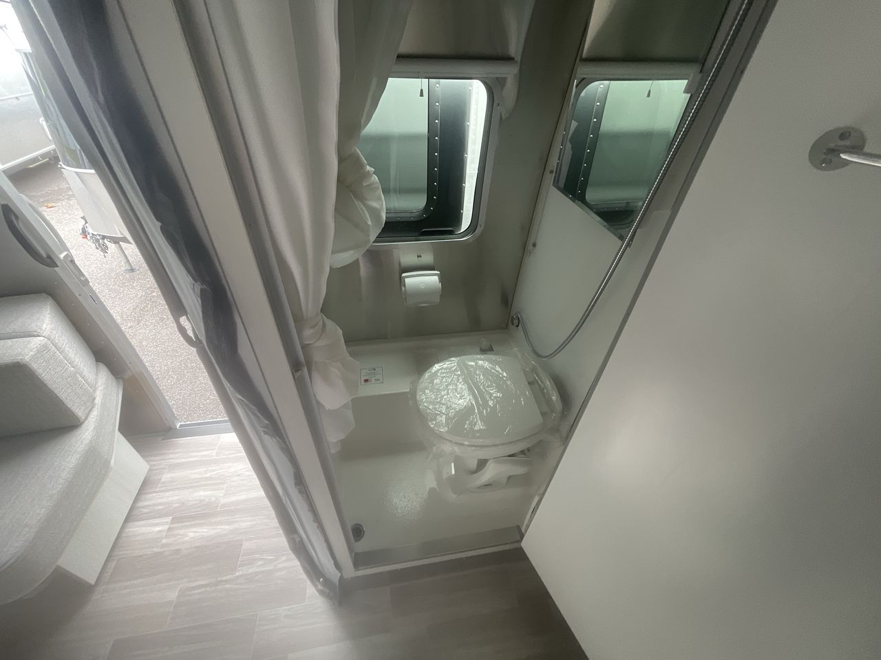 2026 Airstream 16RB Base