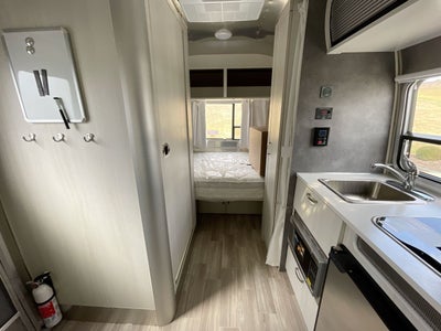 2025 Airstream 16RB Base