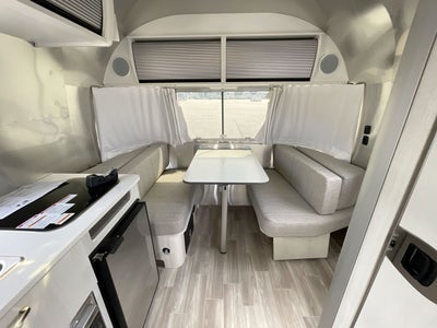 2025 Airstream 16RB Base