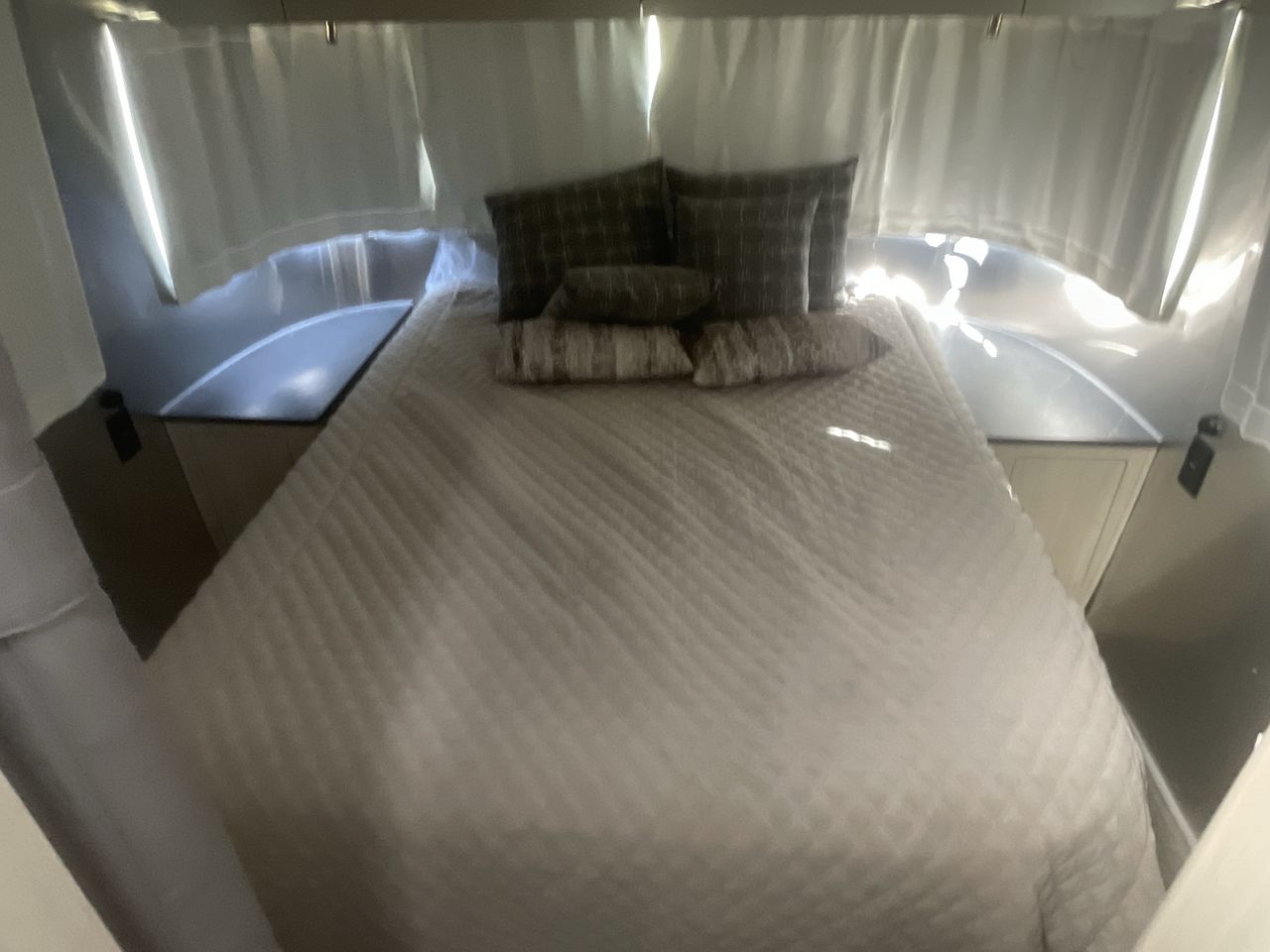 2026 Airstream 28RBQ Base