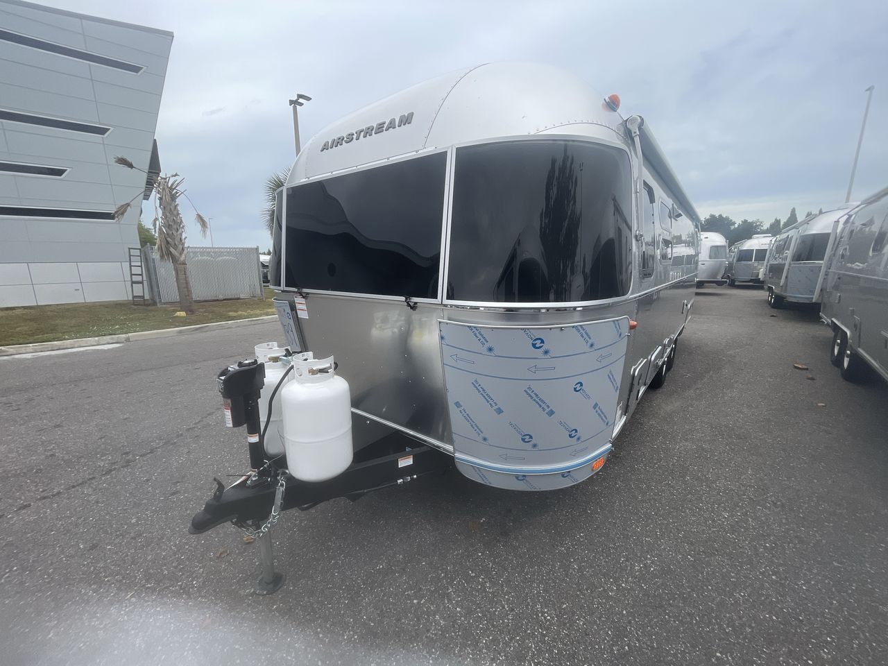 2026 Airstream 28RBT Base