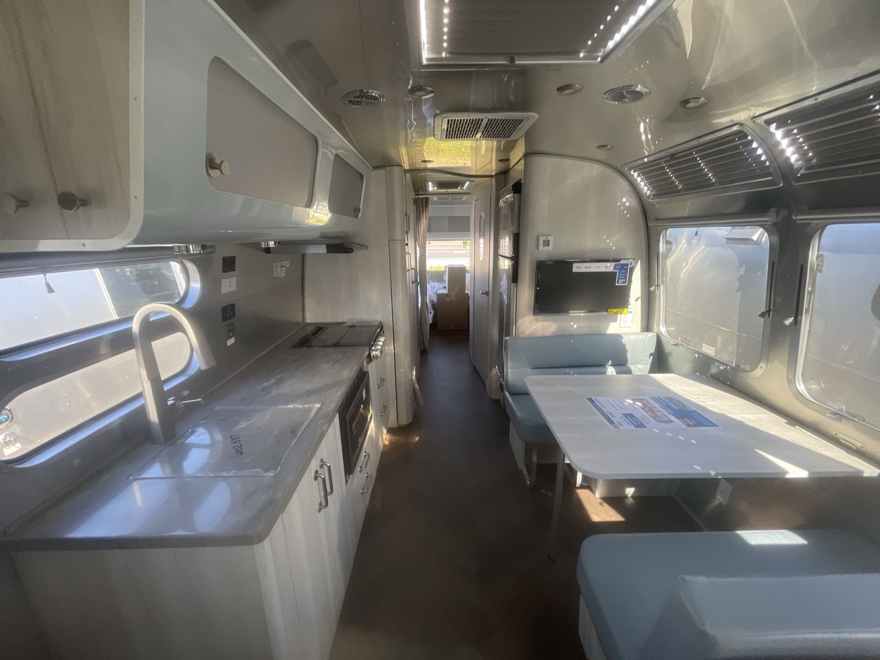 2026 Airstream 30RBT Base