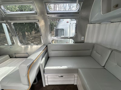 2025 Airstream 30RBQ Base