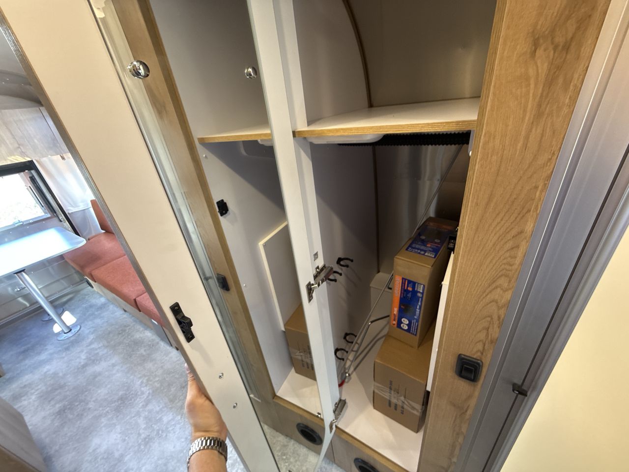 2026 Airstream 25FBT Base