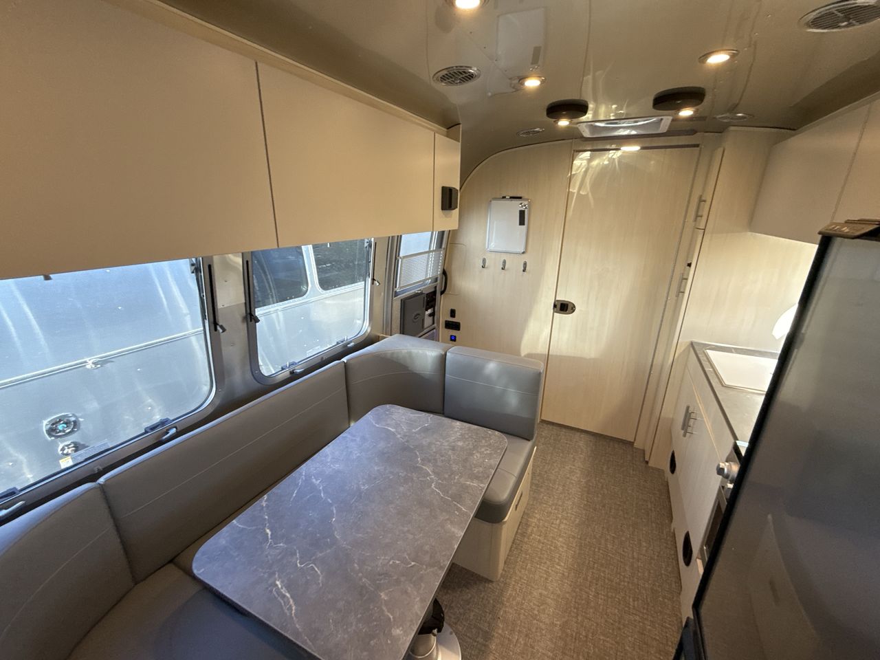 2026 Airstream 23FBT Base