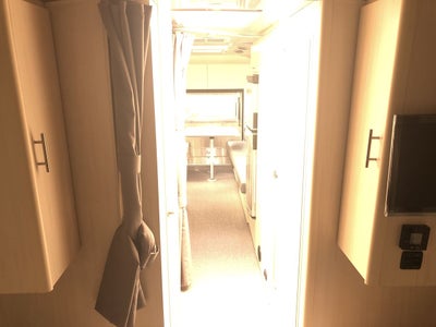 2026 Airstream 27FBT Base