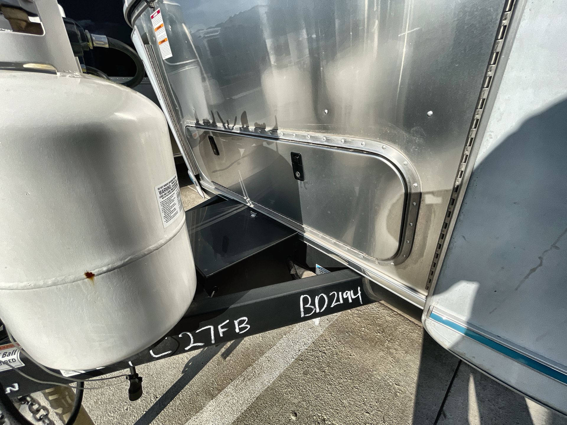 2026 Airstream 27FBQ Base