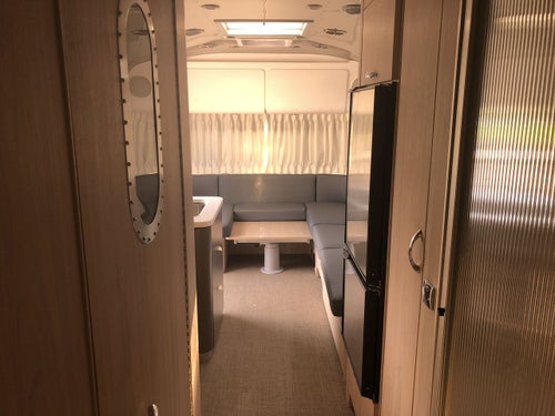 2026 Airstream 25FBQ Base