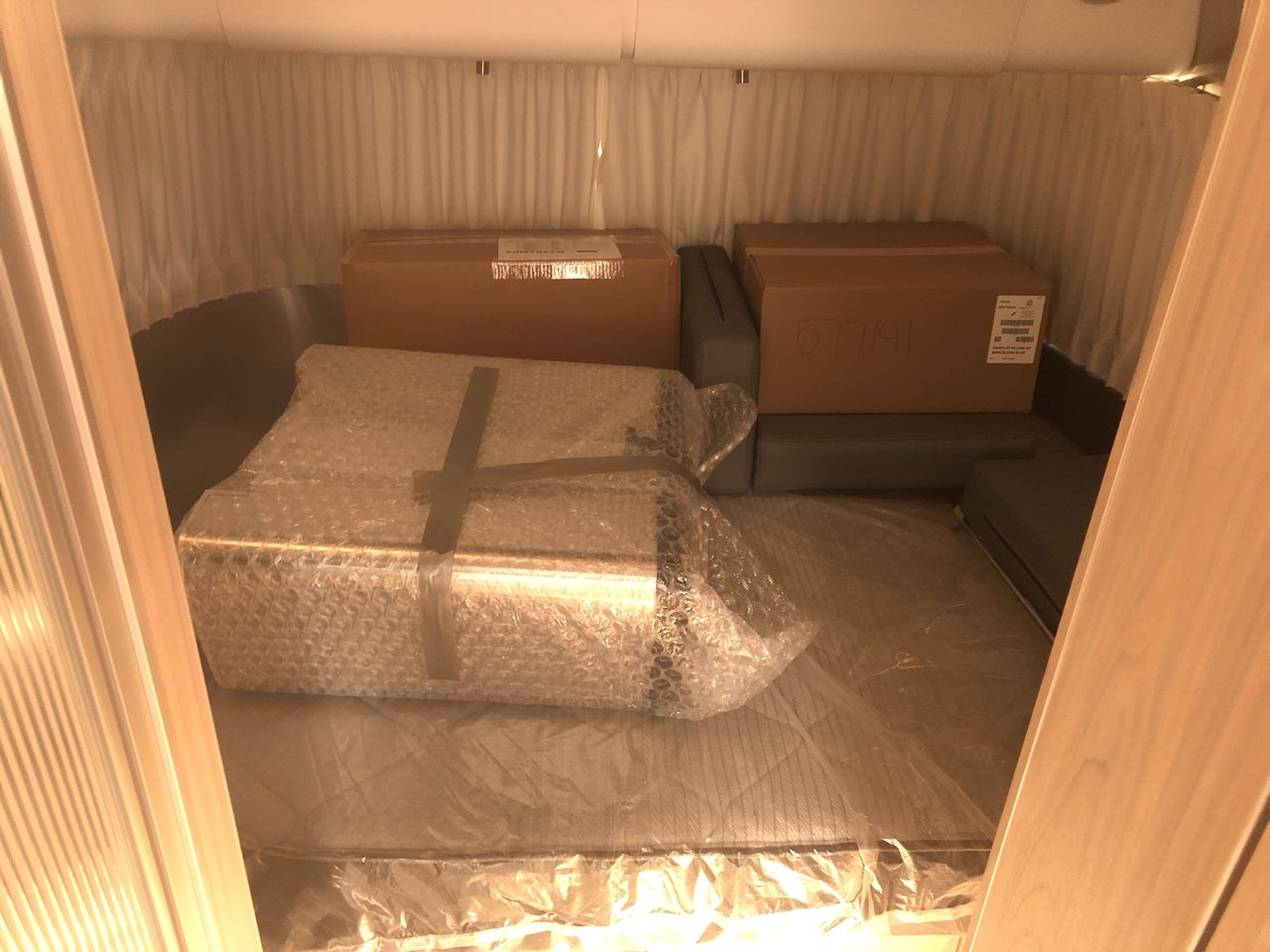 2026 Airstream 25FBQ Base